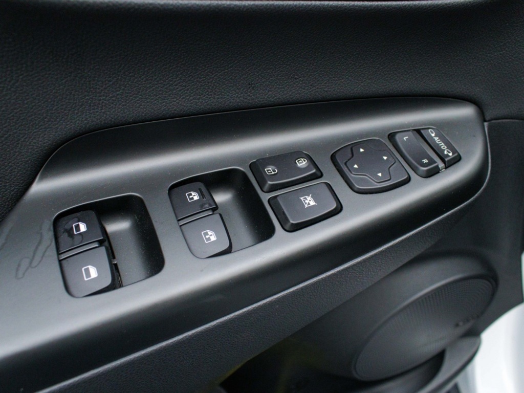 HYUNDAI-KONA-EV Premium 64 kWh Private lease 609 pm