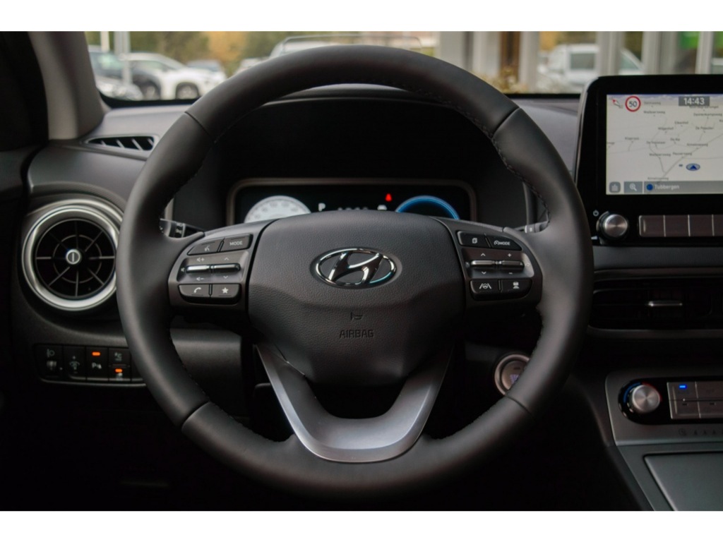 HYUNDAI-KONA-EV Premium 64 kWh Private lease 609 pm