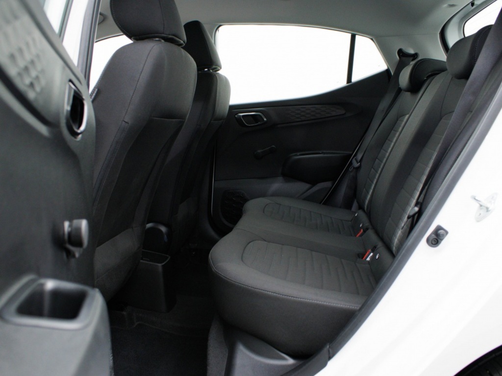 HYUNDAI-I10-1.0 Comfort Smart Private lease 309 p.m.