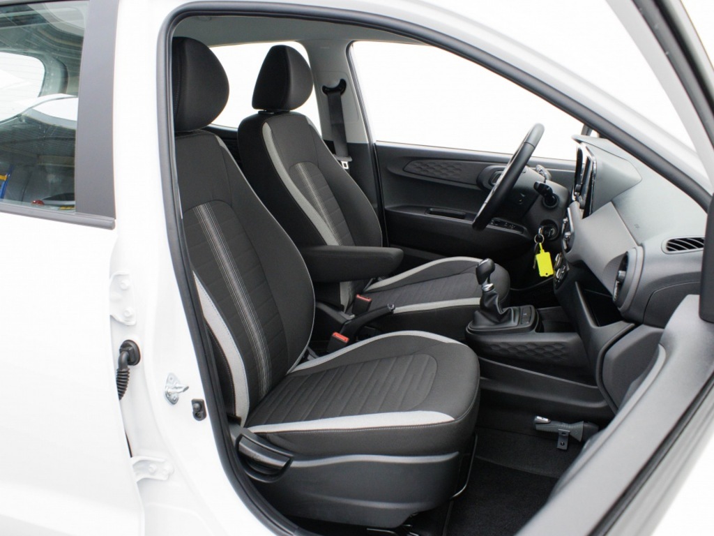 HYUNDAI-I10-1.0 Comfort Smart Private lease 309 p.m.