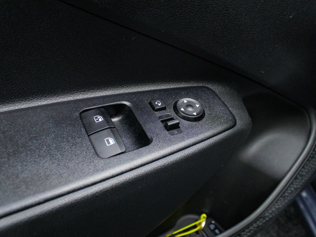 HYUNDAI-I10-1.0 Comfort Smart Private lease 309 p.m.