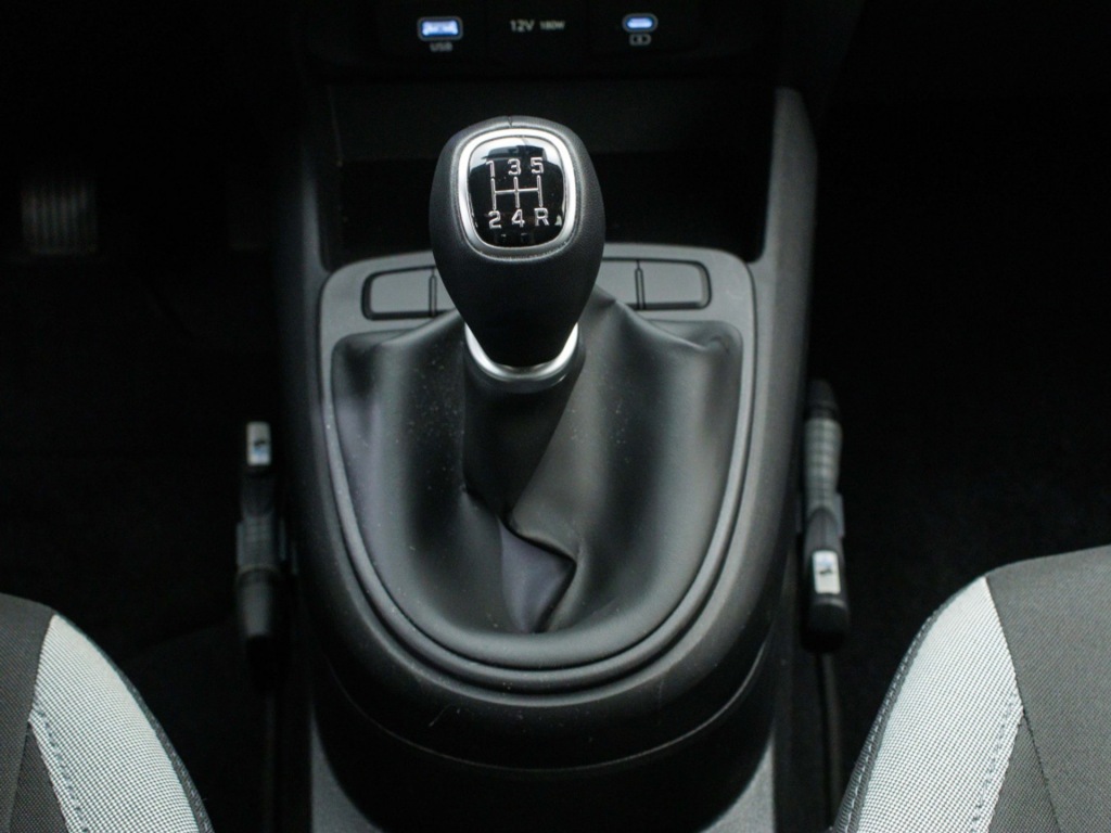 HYUNDAI-I10-1.0 Comfort Smart Private lease 309 p.m.
