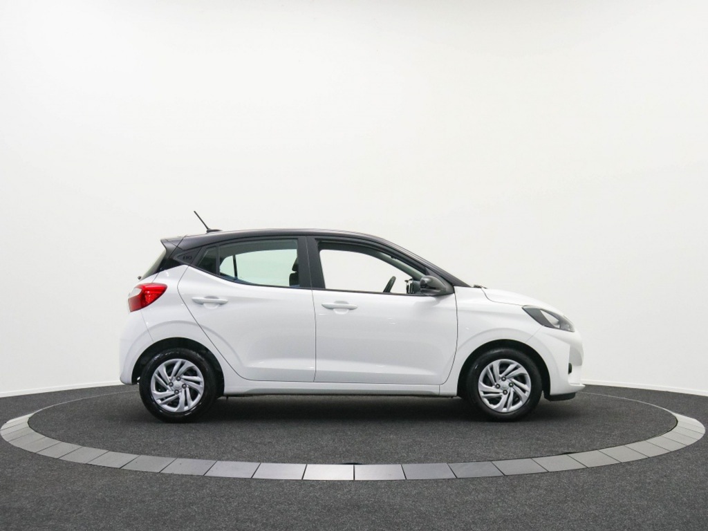 HYUNDAI-I10-1.0 Comfort Smart Private lease 319 p.m.