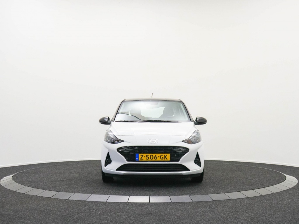 HYUNDAI-I10-1.0 Comfort Smart Private lease 319 p.m.