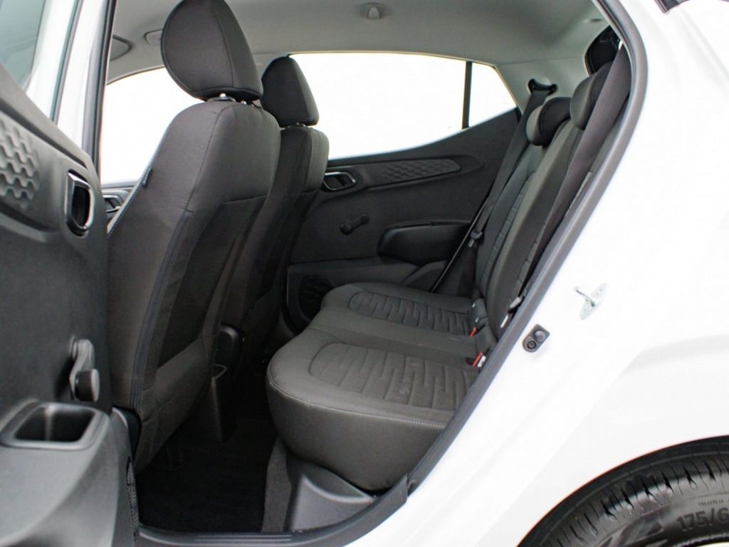 HYUNDAI-I10-1.0 Comfort Smart Private lease 319 p.m.