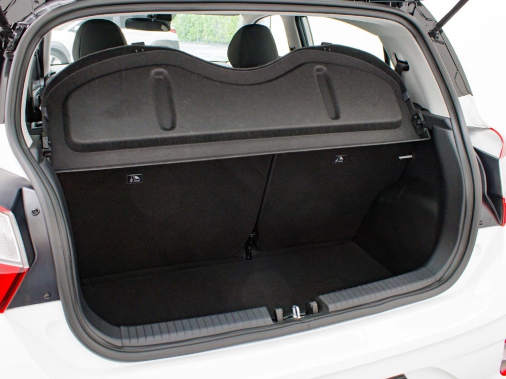 HYUNDAI-I10-1.0 Comfort Smart Private lease 319 p.m.
