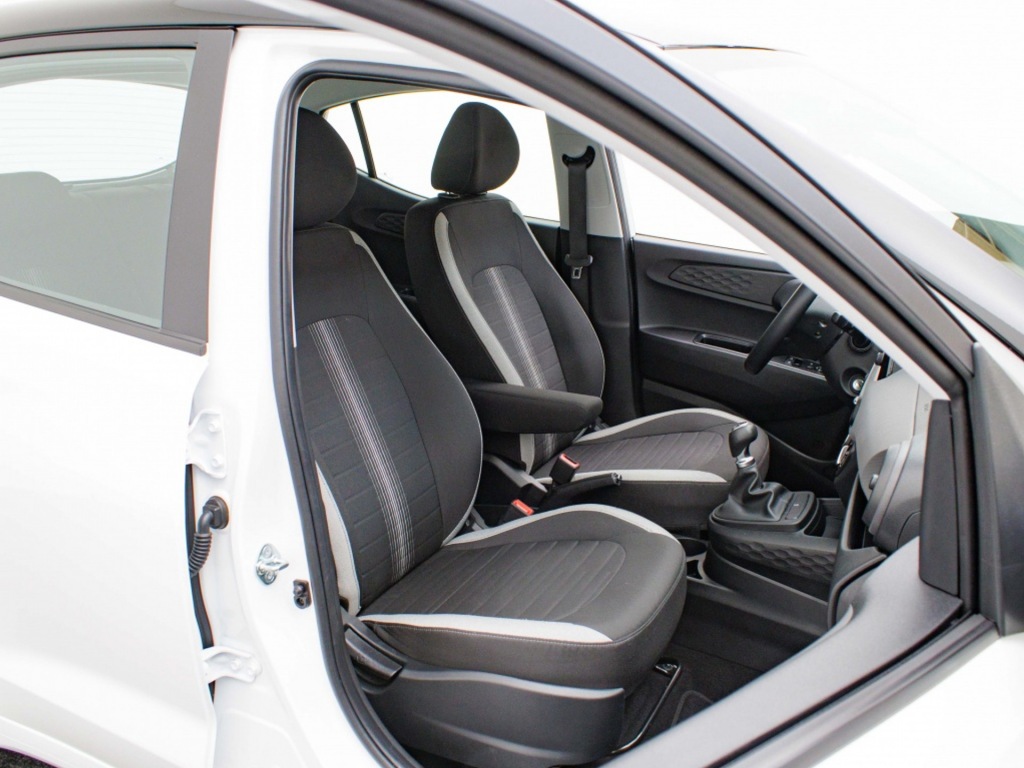 HYUNDAI-I10-1.0 Comfort Smart Private lease 319 p.m.