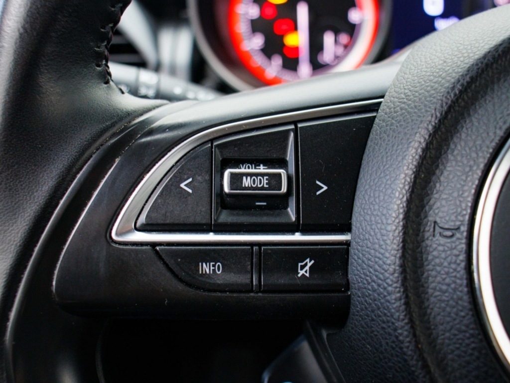 SUZUKI-SWIFT-1.2 Stijl Smart Hybrid All-seasons Navi by App