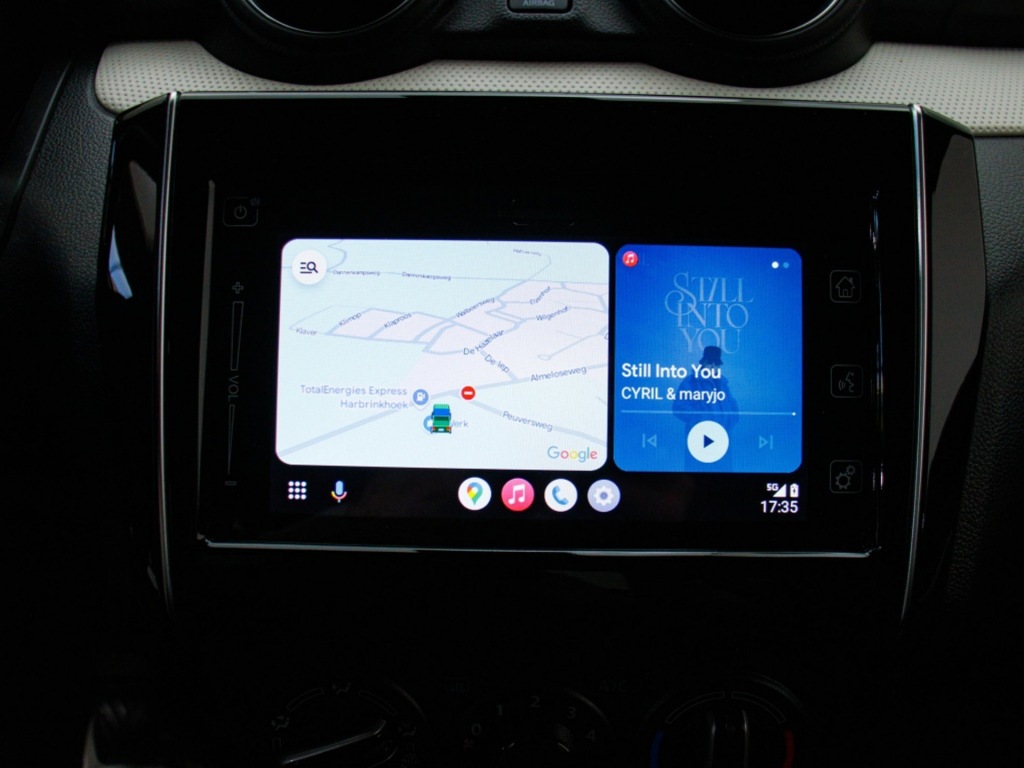 SUZUKI-SWIFT-1.2 Stijl Smart Hybrid All-seasons Navi by App