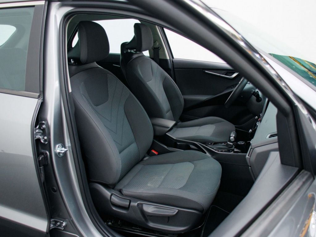 KIA-NIRO-1.6 GDi PHEV DynamicLine Private lease 499 pm