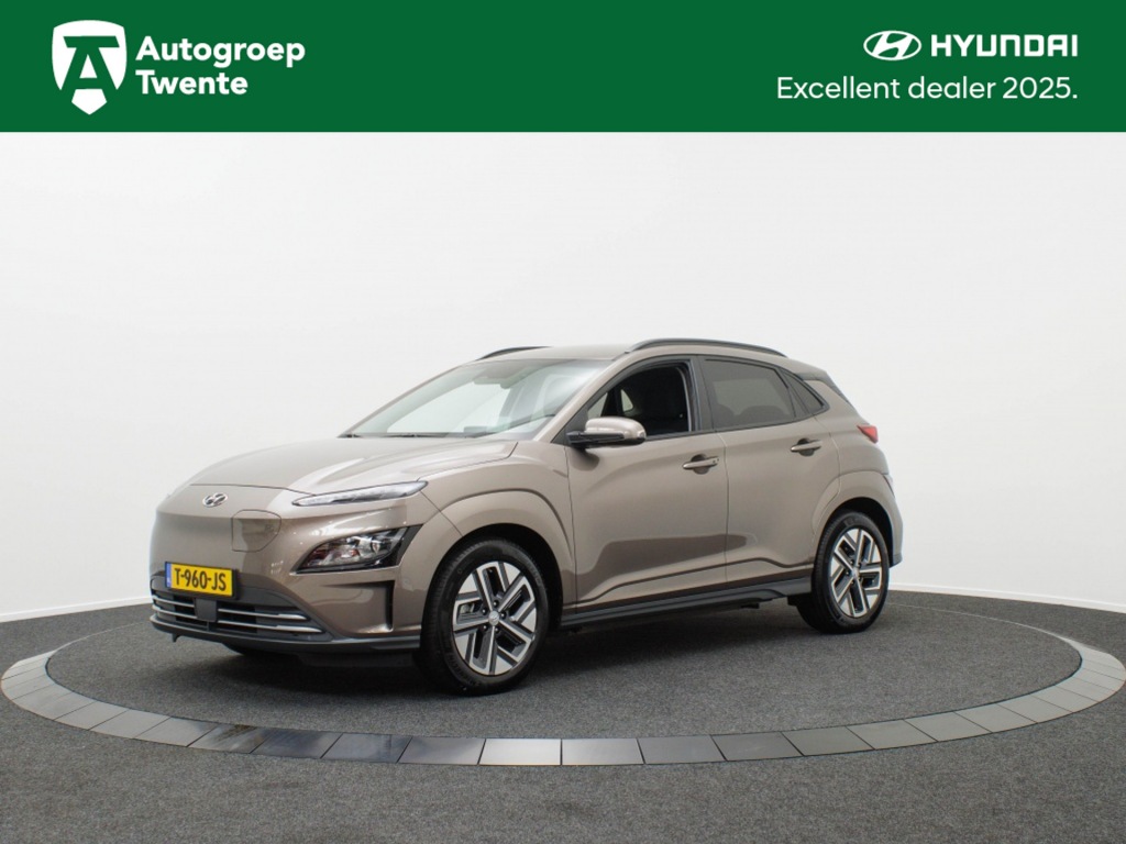 HYUNDAI-KONA-EV Fashion 64 kWh DEMO Private lease 569 p.m.