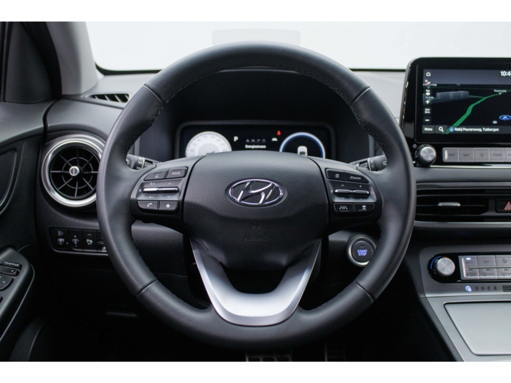 HYUNDAI-KONA-EV Fashion 64 kWh DEMO Private lease 569 p.m.