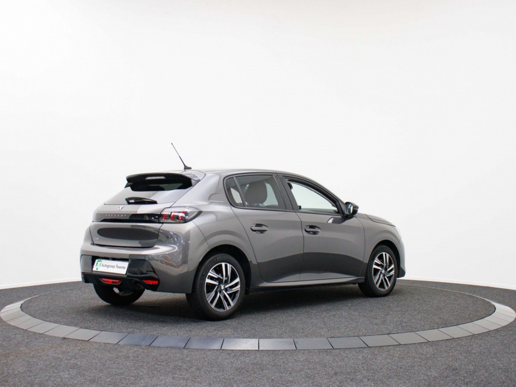 PEUGEOT-208-1.2 PT 100 Allure Private lease 389 pm