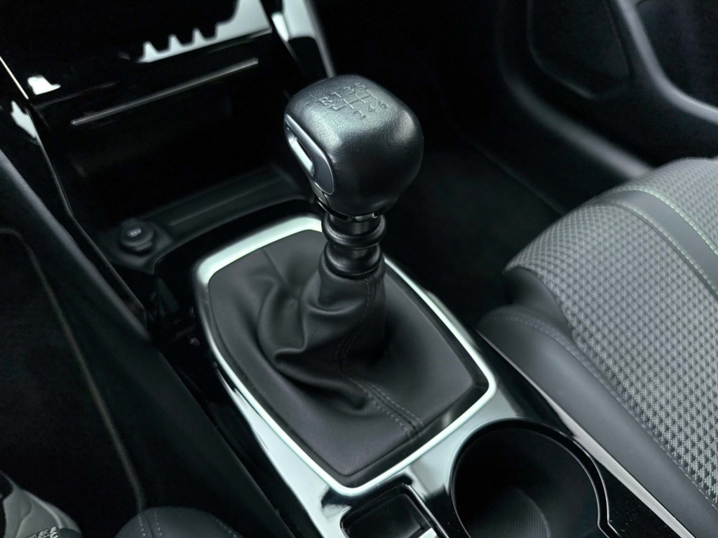 PEUGEOT-208-1.2PT 100PK GT Private lease 399 pm
