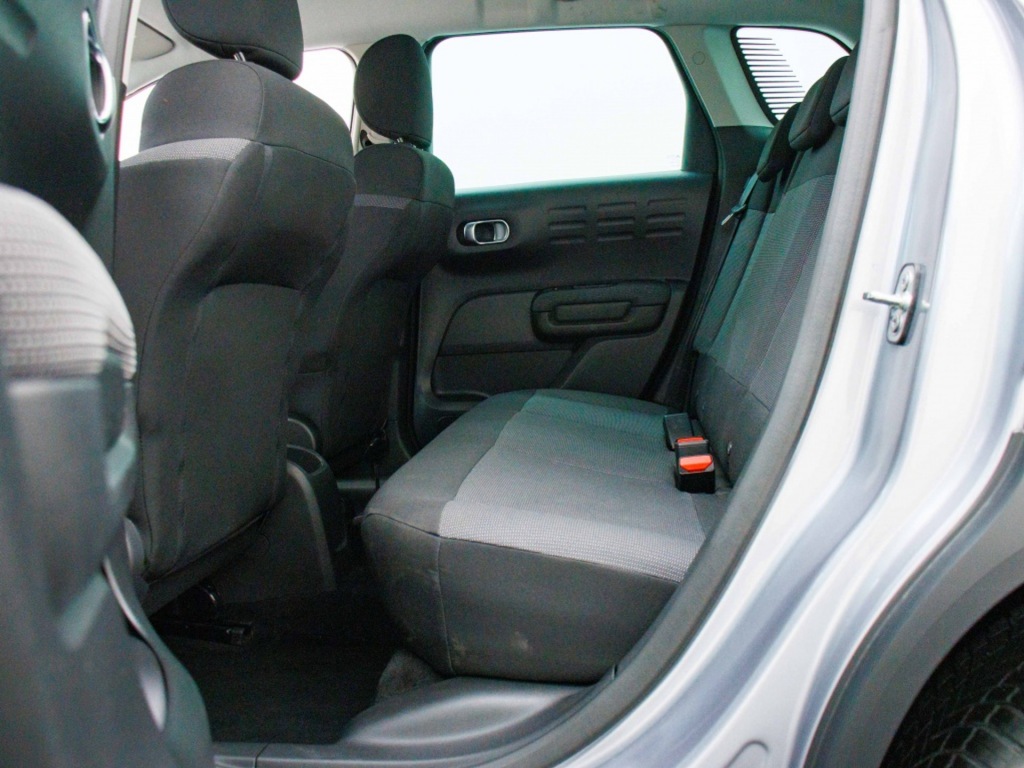 CITROEN-C3 AIRCROSS-1.2 PT S&S Plus Navigatie Private lease 429 p.m.