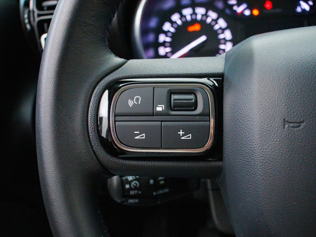 CITROEN-C3 AIRCROSS-1.2 PT S&S Plus Navigatie Private lease 429 p.m.