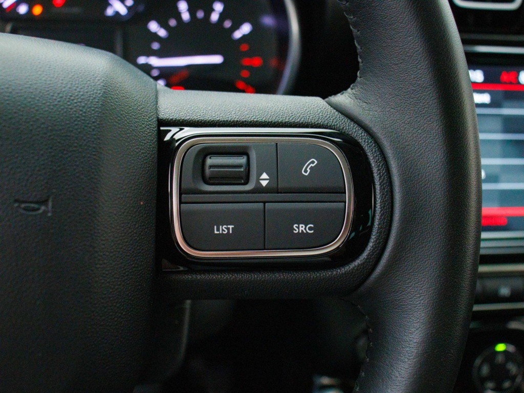 CITROEN-C3 AIRCROSS-1.2 PT S&S Plus Navigatie Private lease 429 p.m.