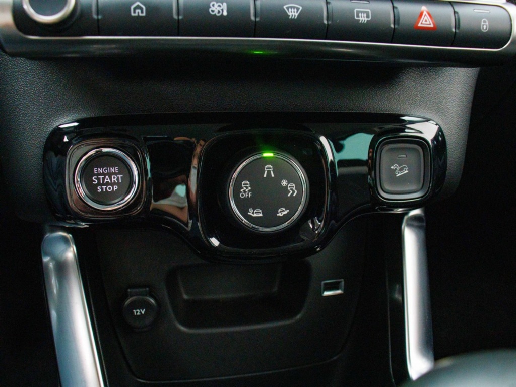 CITROEN-C3 AIRCROSS-1.2 PT S&S Plus Navigatie Private lease 429 p.m.