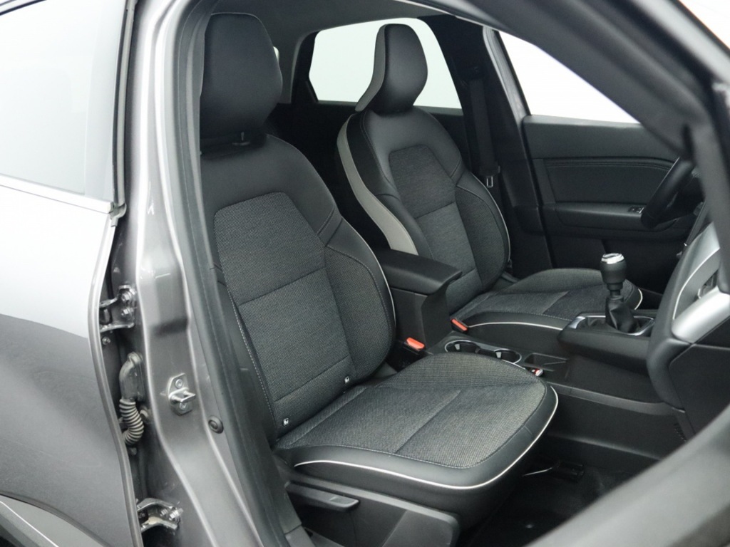 RENAULT-CAPTUR-1.0 TCe 90 techno Private lease 439 p.m.