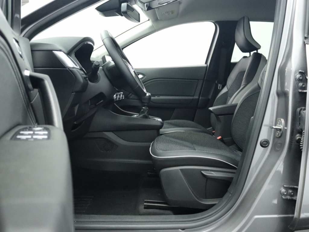 RENAULT-CAPTUR-1.0 TCe 90 techno Private lease 439 p.m.
