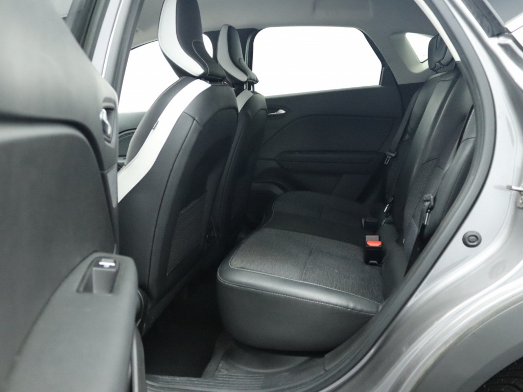 RENAULT-CAPTUR-1.0 TCe 90 techno Private lease 439 p.m.