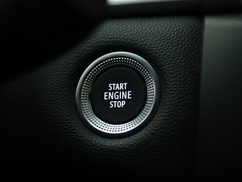 RENAULT-CAPTUR-1.0 TCe 90 techno Private lease 439 p.m.