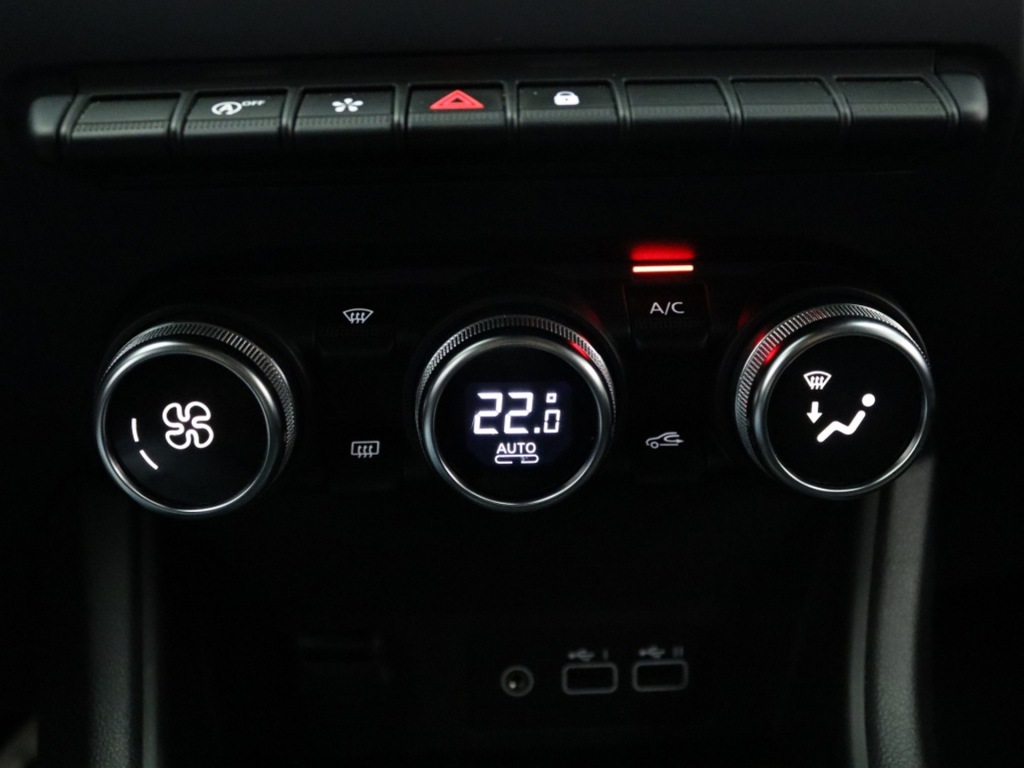 RENAULT-CAPTUR-1.0 TCe 90 techno Private lease 439 p.m.