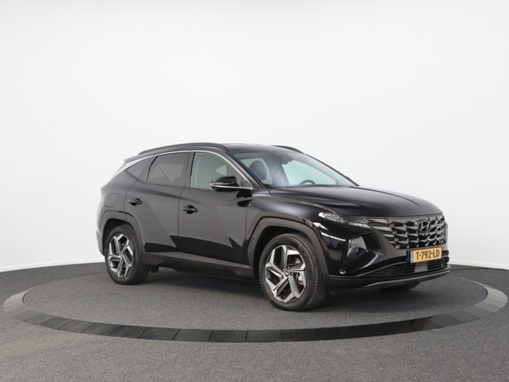 HYUNDAI-TUCSON-1.6 T-GDI PHEV Premium PLT vanaf ?699,- per maand 360 Camera