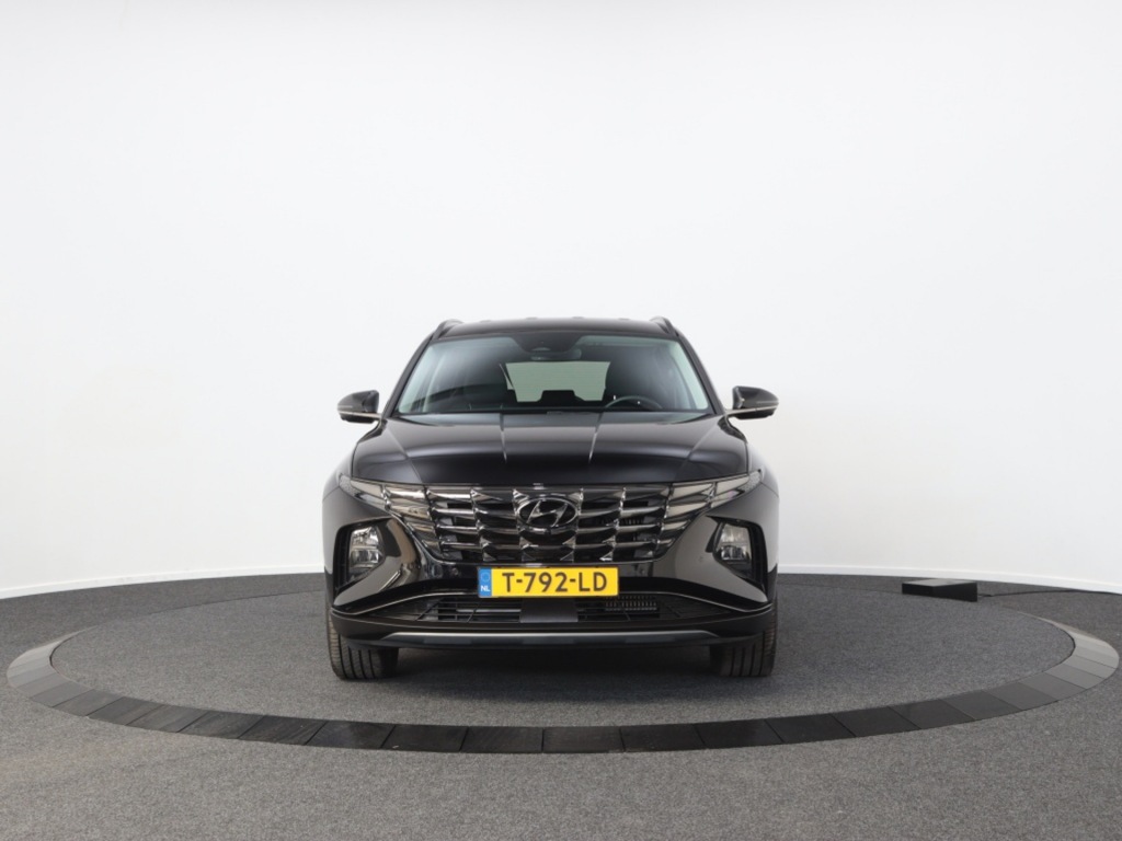 HYUNDAI-TUCSON-1.6 T-GDI PHEV Premium PLT vanaf ?699,- per maand 360 Camera