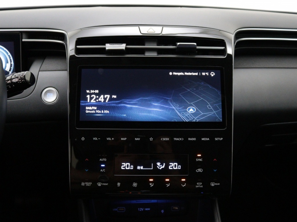 HYUNDAI-TUCSON-1.6 T-GDI PHEV Premium PLT vanaf ?699,- per maand 360 Camera