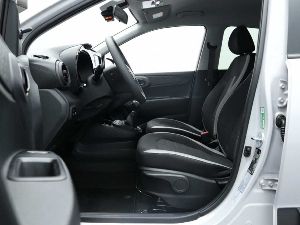 HYUNDAI-I10-1.0 Comfort Facelift 2025 Navigatie Camera