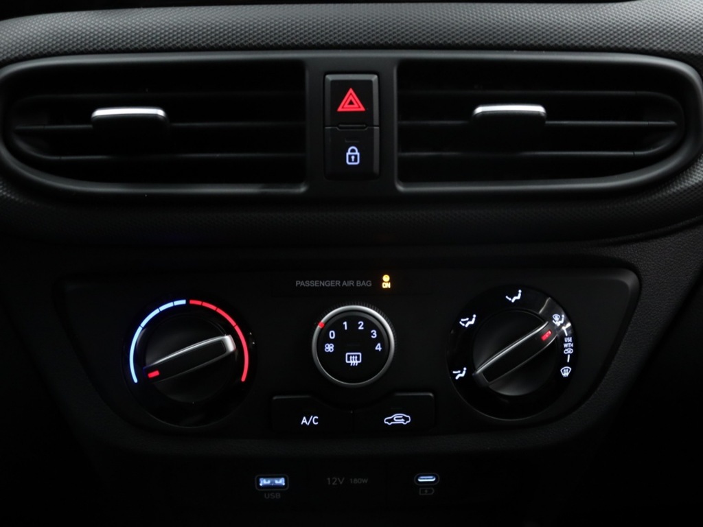 HYUNDAI-I10-1.0 Comfort Facelift 2025 Navigatie Camera