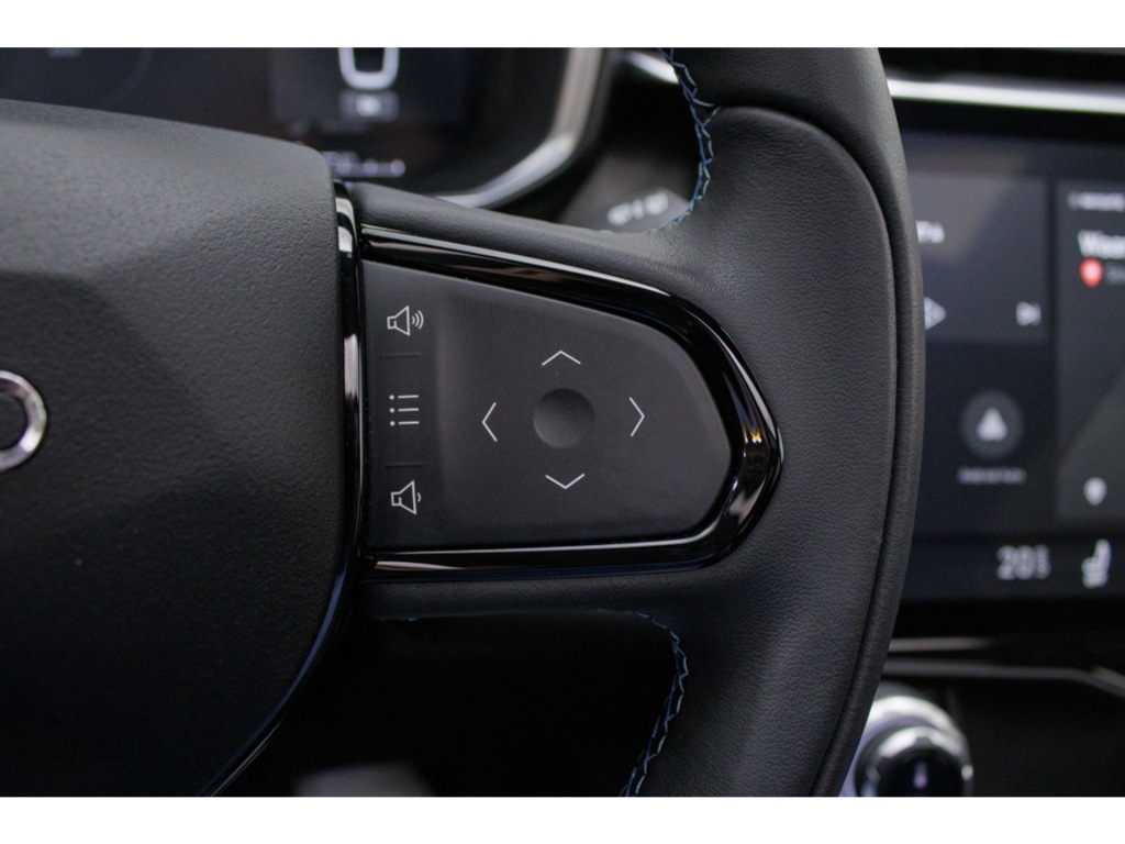 LYNK EN CO-01-1.5 PHEV 261 PK Panoramadak 360 graden camera Cruise contr