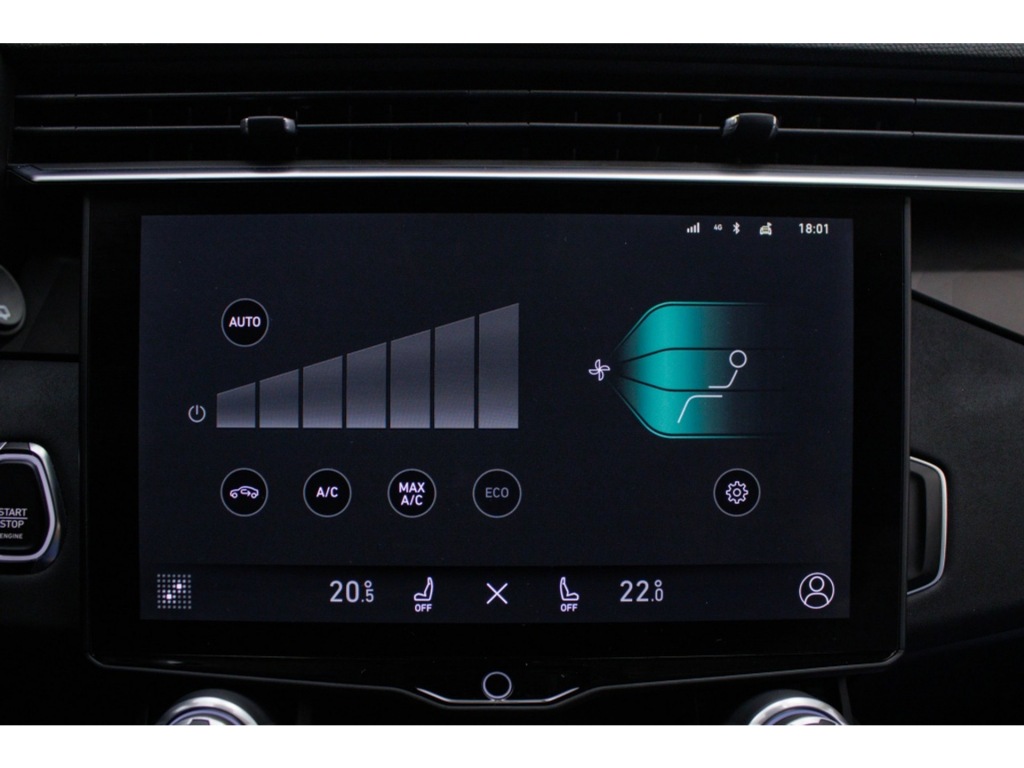 LYNK EN CO-01-1.5 PHEV 261 PK Panoramadak 360 graden camera Cruise contr