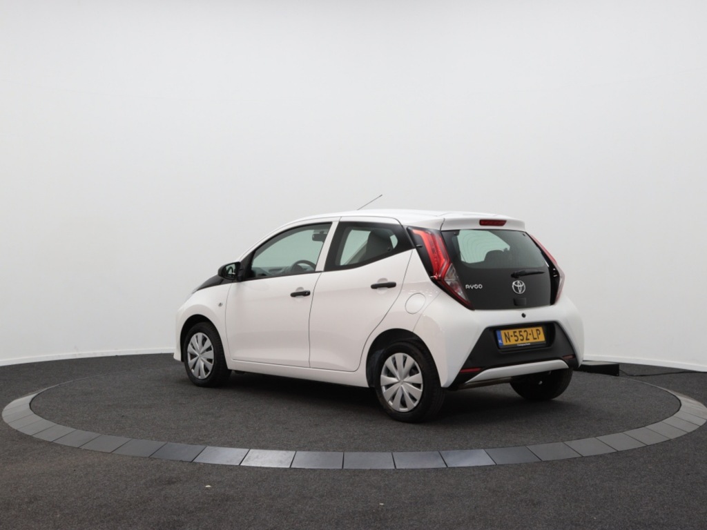 TOYOTA-AYGO-1.0 VVT-i x-fun Airco Radio mp3 El. Ramen