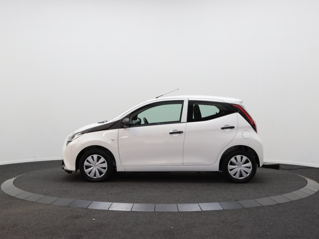 TOYOTA-AYGO-1.0 VVT-i x-fun Airco Radio mp3 El. Ramen