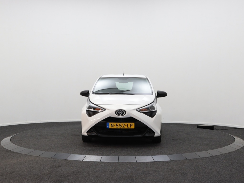 TOYOTA-AYGO-1.0 VVT-i x-fun Airco Radio mp3 El. Ramen