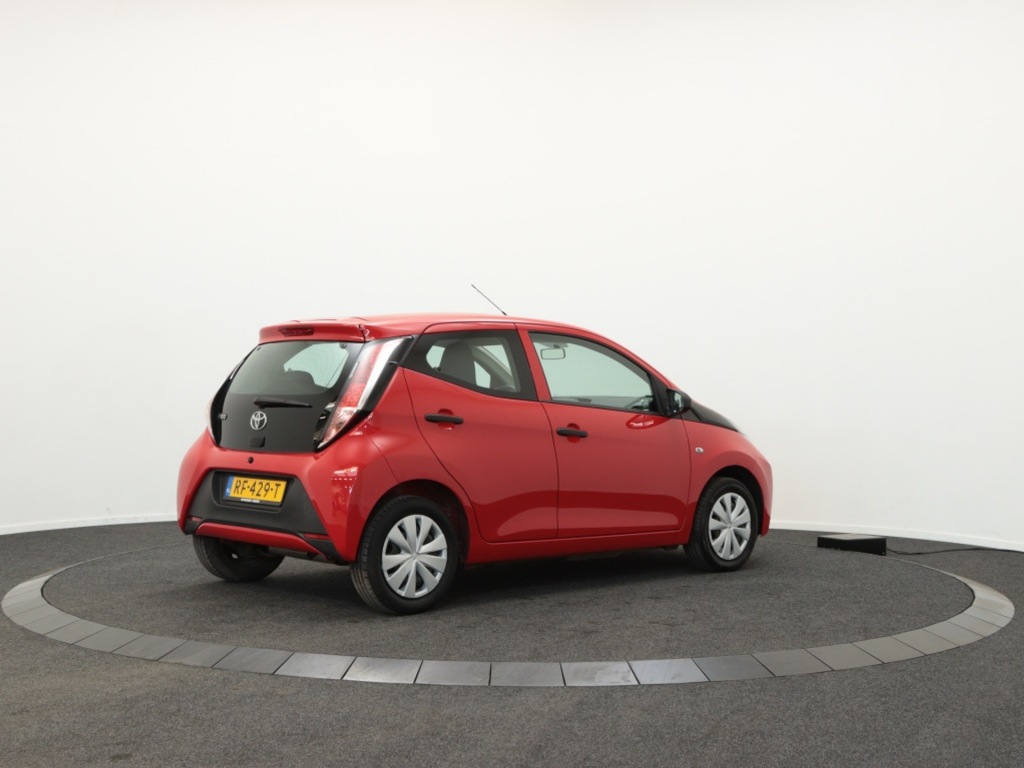 TOYOTA-AYGO-1.0 VVT-i x-fun Airco Radio mp3 El. Ramen