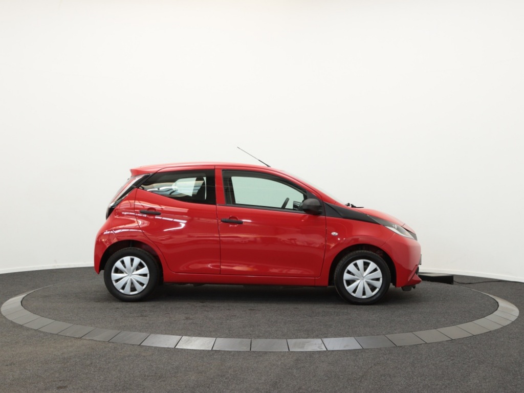 TOYOTA-AYGO-1.0 VVT-i x-fun Airco Radio mp3 El. Ramen