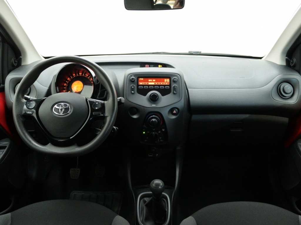 TOYOTA-AYGO-1.0 VVT-i x-fun Airco Radio mp3 El. Ramen