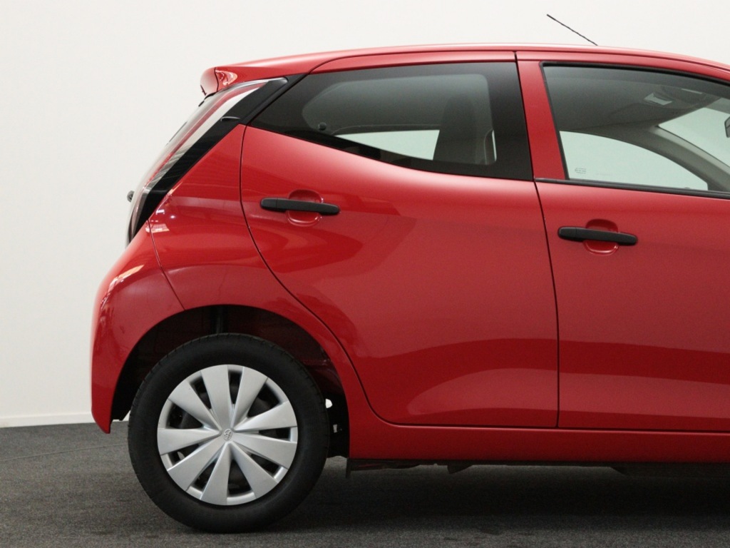 TOYOTA-AYGO-1.0 VVT-i x-fun Airco Radio mp3 El. Ramen