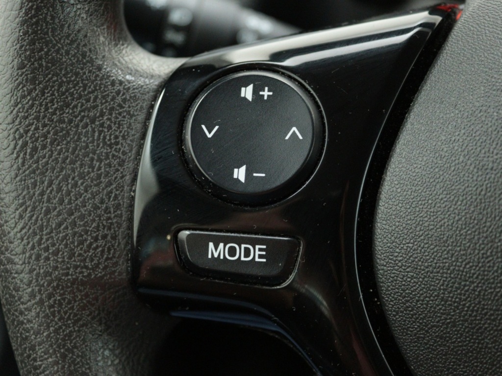 TOYOTA-AYGO-1.0 VVT-i x-fun Airco Radio mp3 El. Ramen