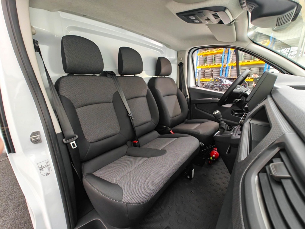 RENAULT-TRAFIC-2.0 Blue dCi T29 L2H1 Navigatie Cruise Camera