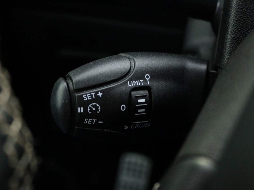 DS-DS 3-1.2 PureTech Business Navigatie Airco