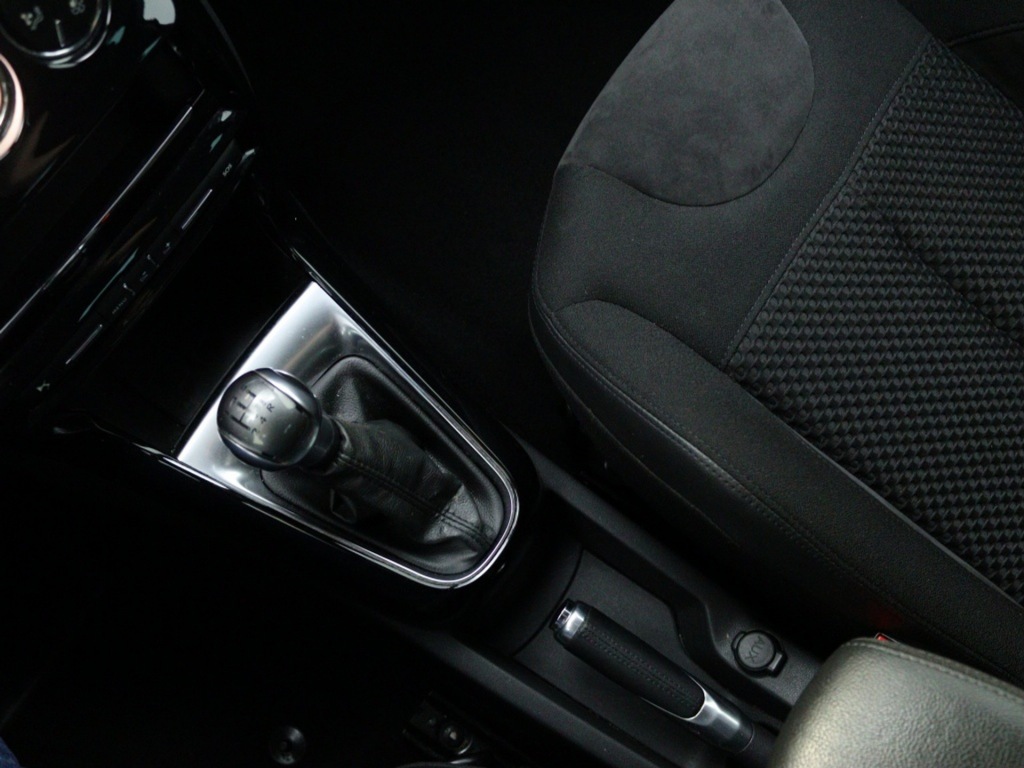 DS-DS 3-1.2 PureTech Business Navigatie Airco