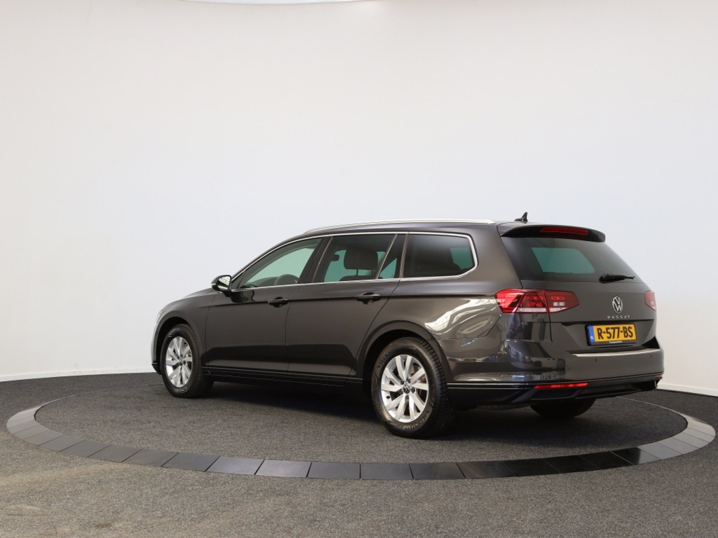 VOLKSWAGEN-PASSAT-Variant 1.5 TSI Business achteruitrijcamera Navigatie Carplay