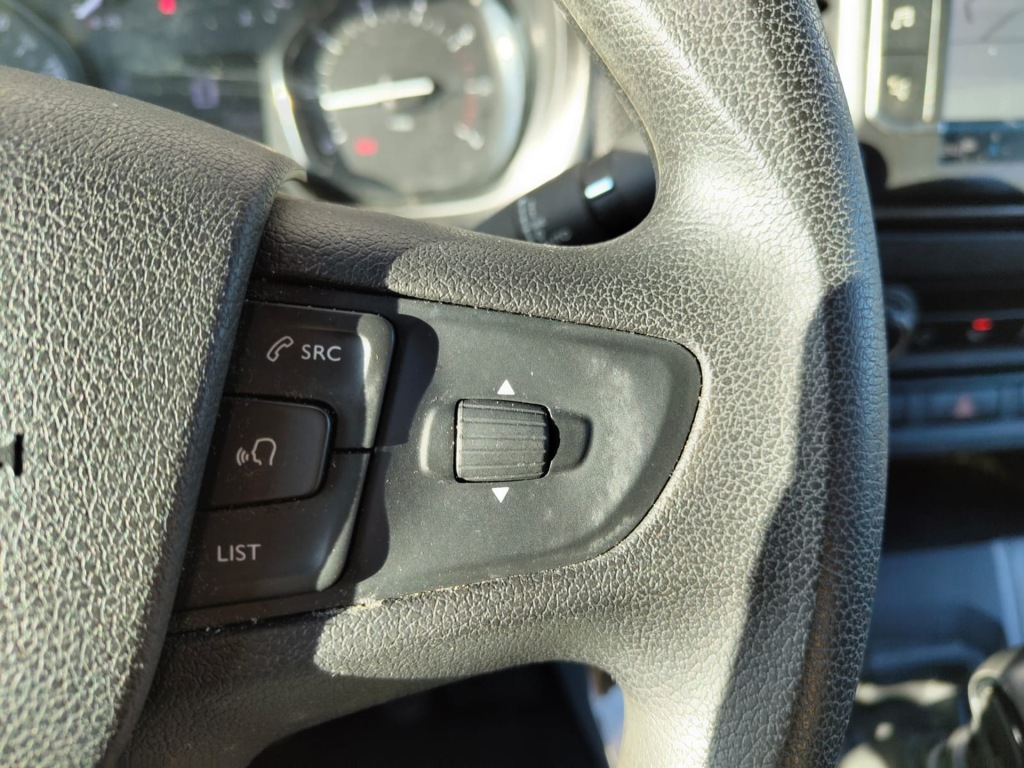OPEL-VIVARO-2.0D 123pk L2H1 3-Pers Navi CameraApple Carplay Android Auto Airco PDC Cruise Control Regensensor