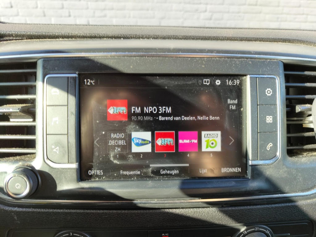 OPEL-VIVARO-2.0D 123pk L2H1 3-Pers Navi CameraApple Carplay Android Auto Airco PDC Cruise Control Regensensor