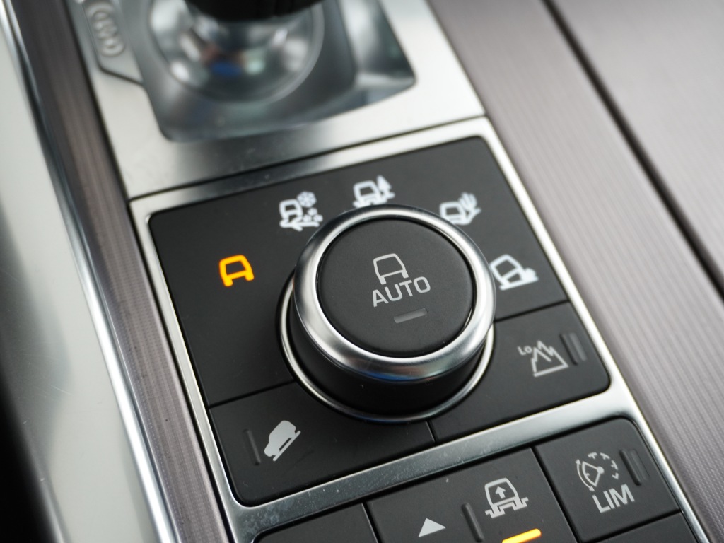 LAND ROVER-RANGE ROVER SPORT-2.0S D4 241PK HSE Leder Pano-Dak Apple Carplay Android Auto Meri