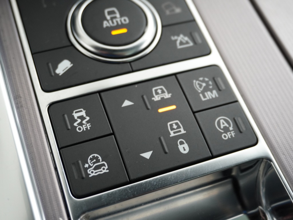 LAND ROVER-RANGE ROVER SPORT-2.0S D4 241PK HSE Leder Pano-Dak Apple Carplay Android Auto Meri